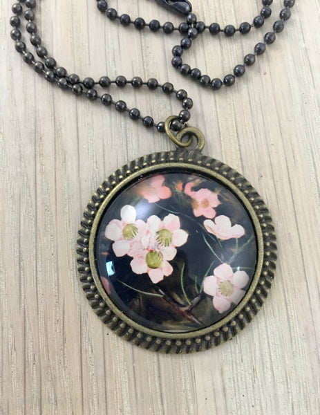 Jewellery - Manuka (Teatree) Flower Pendant