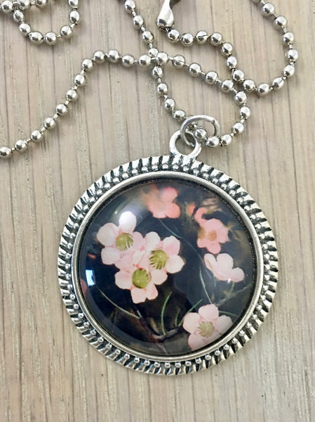 Jewellery - Manuka (Teatree) Flower Pendant